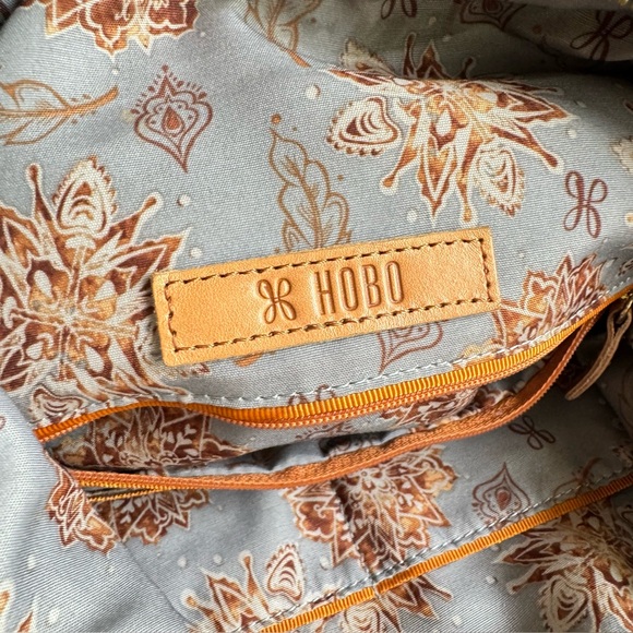 HOBO Entwine Bag Shoulder Purse Slouchy Leather Meadow Sage Green Casual Sheila - Picture 12 of 13